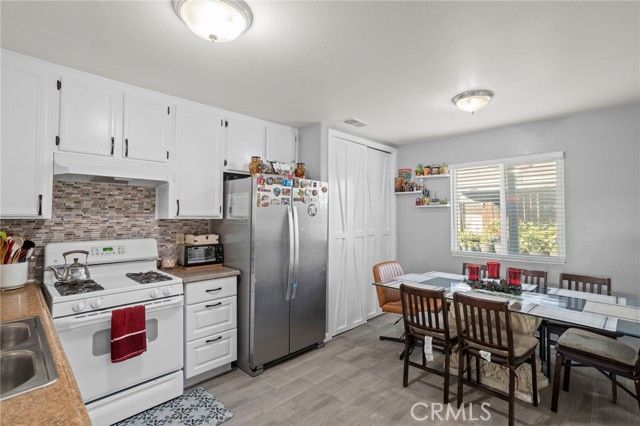 372 Red Cedar, Perris, CA 92570