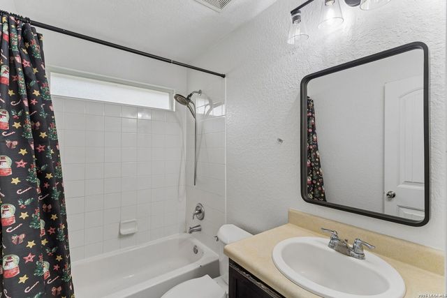 5727 Medina Farm, San Antonio, TX 78222