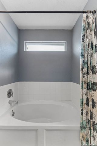 5727 Medina Farm, San Antonio, TX 78222