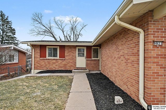 9823 Ruggles Street, Omaha, NE 68134
