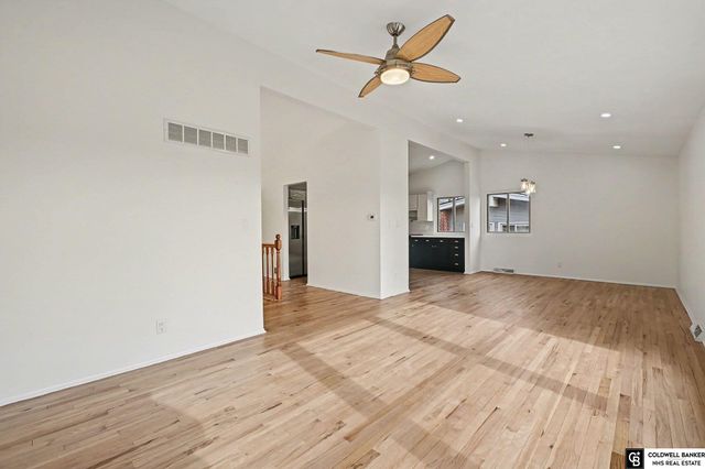 9823 Ruggles Street, Omaha, NE 68134