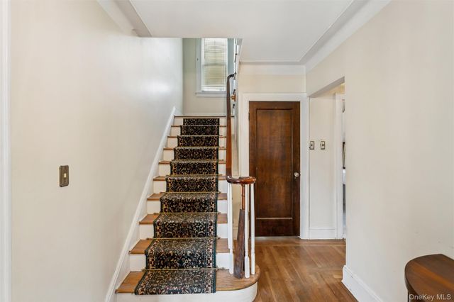 50 Roxbury Road, Rockville Centre, NY 11570