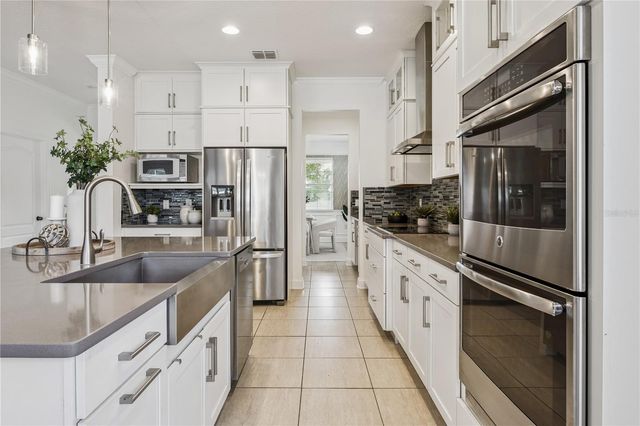 16044 CITRUS KNOLL DRIVE, Winter Garden, FL 34787