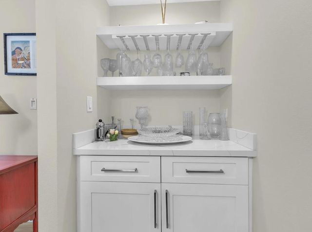 910 Island Drive 111, Rancho Mirage, CA 92270