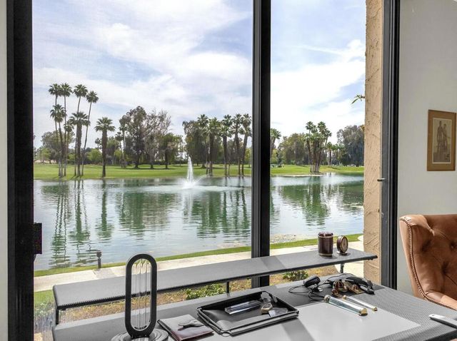 910 Island Drive 111, Rancho Mirage, CA 92270