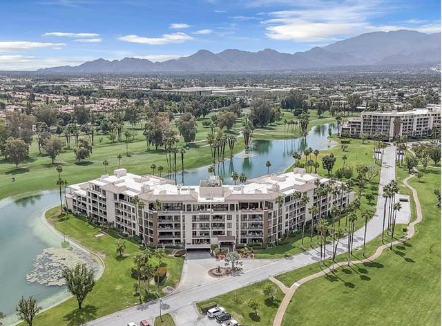 910 Island Drive 111, Rancho Mirage, CA 92270