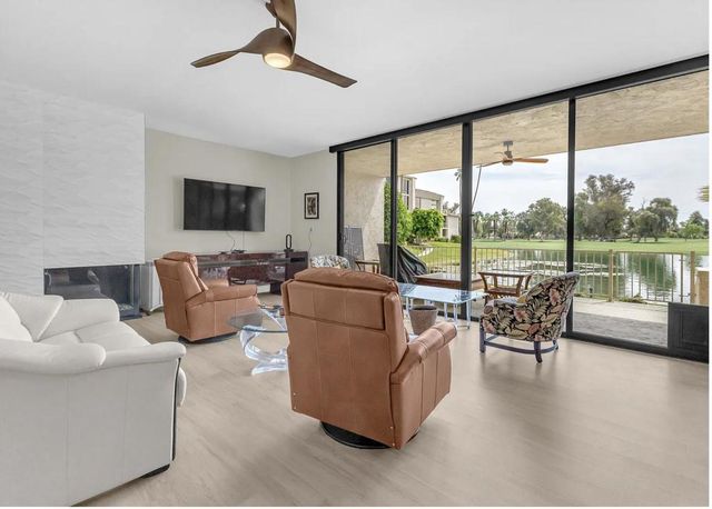 910 Island Drive 111, Rancho Mirage, CA 92270