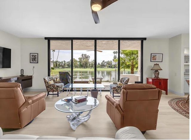 910 Island Drive 111, Rancho Mirage, CA 92270