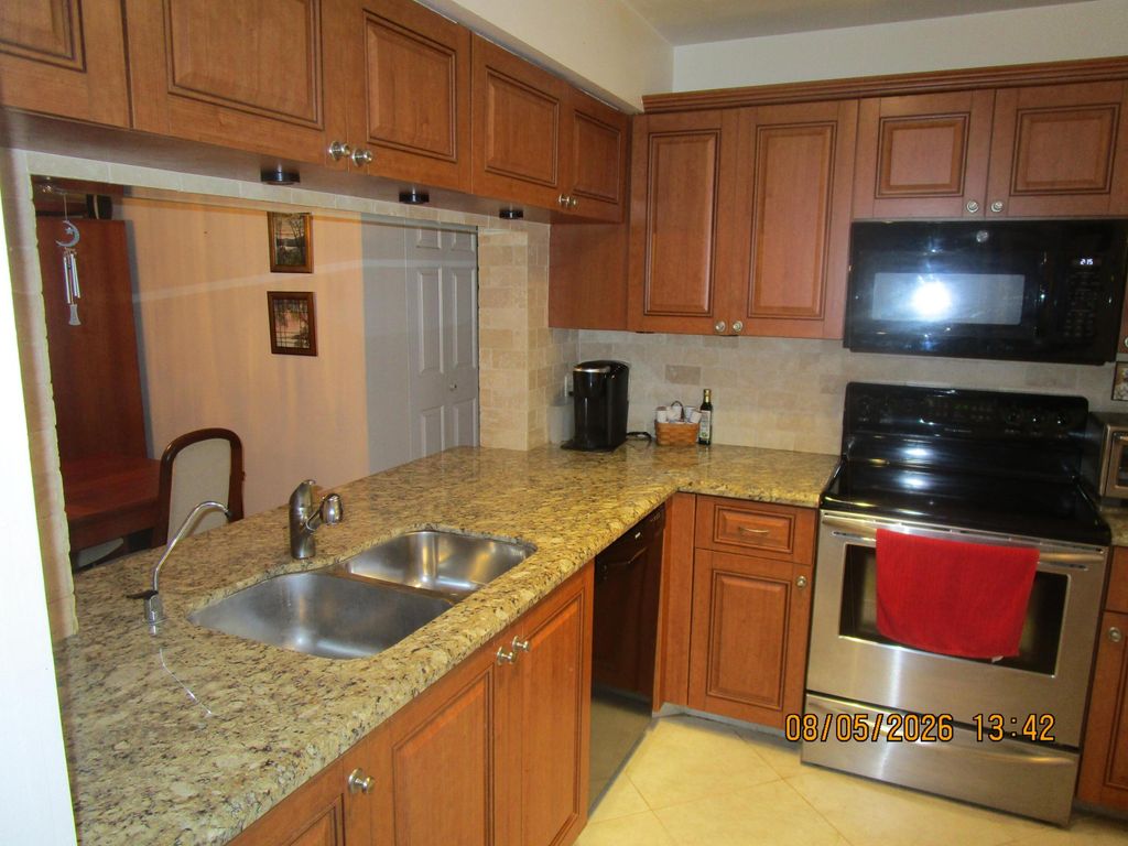 10422 NW 24TH Place 307, Sunrise, FL 33322