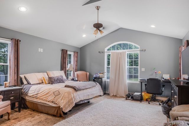 475 Somers, East Longmeadow, MA 01028