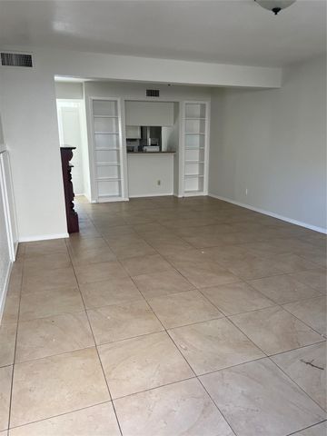 6111 Beverly Hill Street 78, Houston, TX 77057
