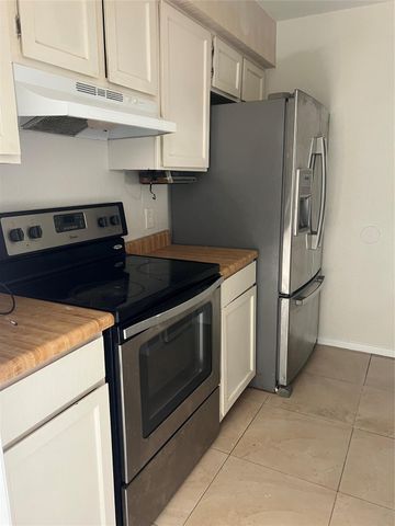 6111 Beverly Hill Street 78, Houston, TX 77057