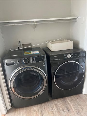 6111 Beverly Hill Street 78, Houston, TX 77057