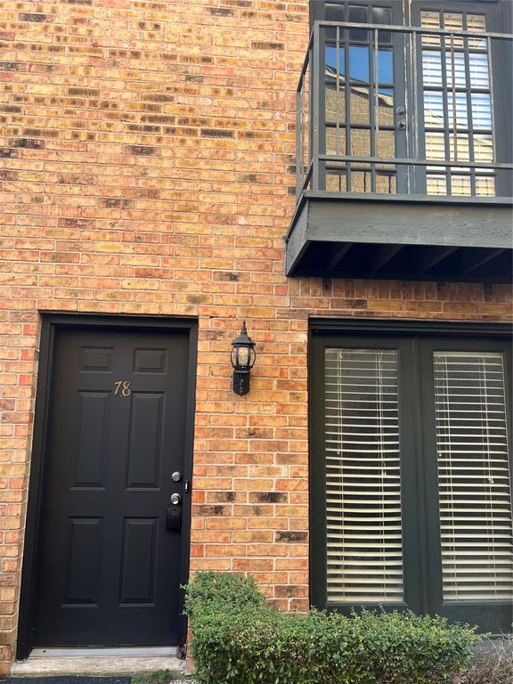 6111 Beverly Hill Street 78, Houston, TX 77057