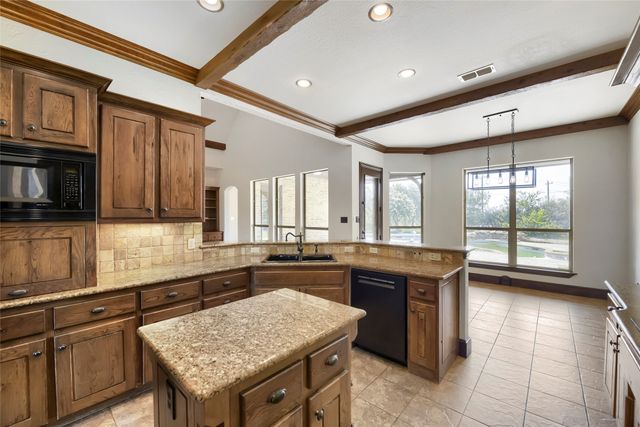 1501 Willow Tree Drive, Fort Worth, TX 76052