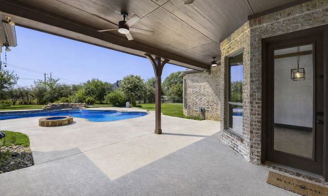 1501 Willow Tree Drive, Fort Worth, TX 76052
