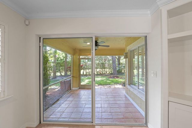 1000 Arezzo Circle, Boynton Beach, FL 33436