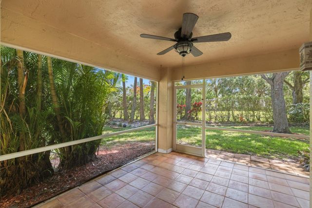 1000 Arezzo Circle, Boynton Beach, FL 33436