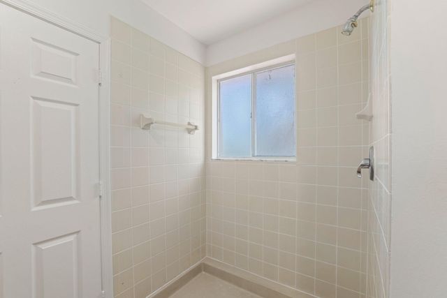 1000 Arezzo Circle, Boynton Beach, FL 33436