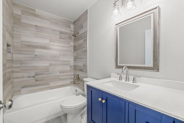 1000 Arezzo Circle, Boynton Beach, FL 33436