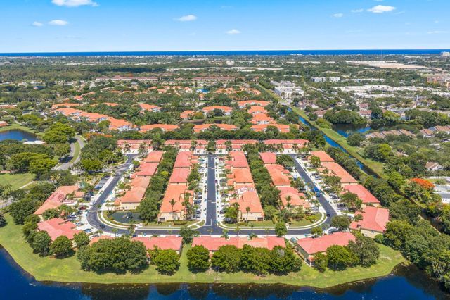 1000 Arezzo Circle, Boynton Beach, FL 33436