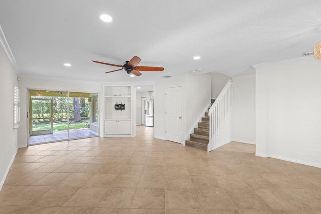 1000 Arezzo Circle, Boynton Beach, FL 33436
