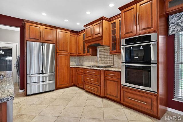 4 Haywood Court, St Charles, MO 63303