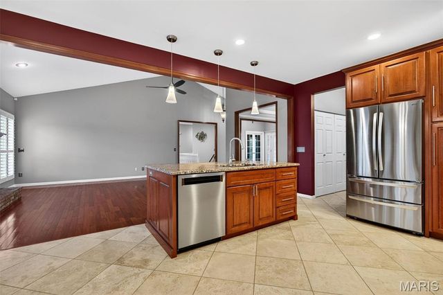 4 Haywood Court, St Charles, MO 63303