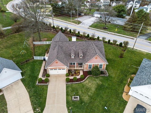 4 Haywood Court, St Charles, MO 63303