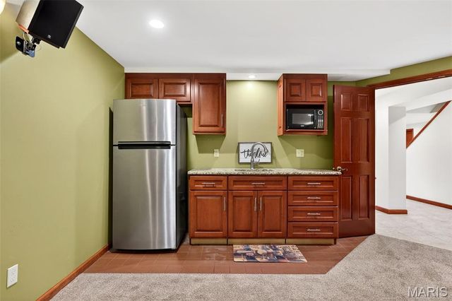 4 Haywood Court, St Charles, MO 63303