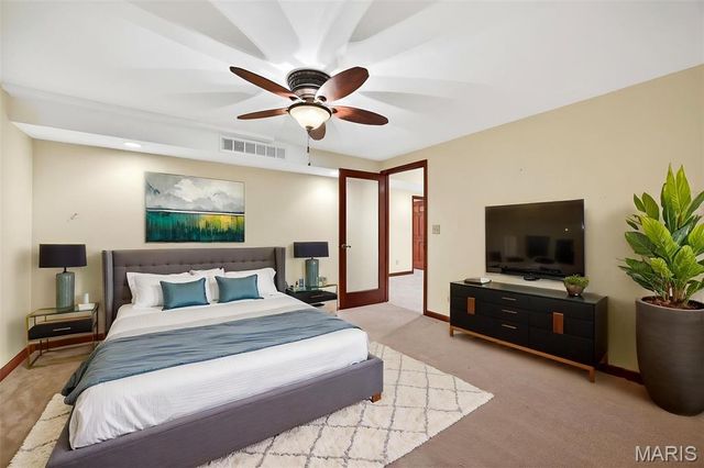 4 Haywood Court, St Charles, MO 63303