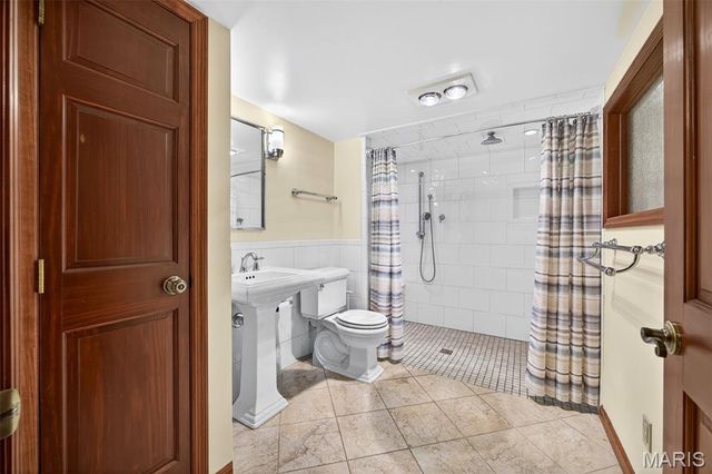 4 Haywood Court, St Charles, MO 63303