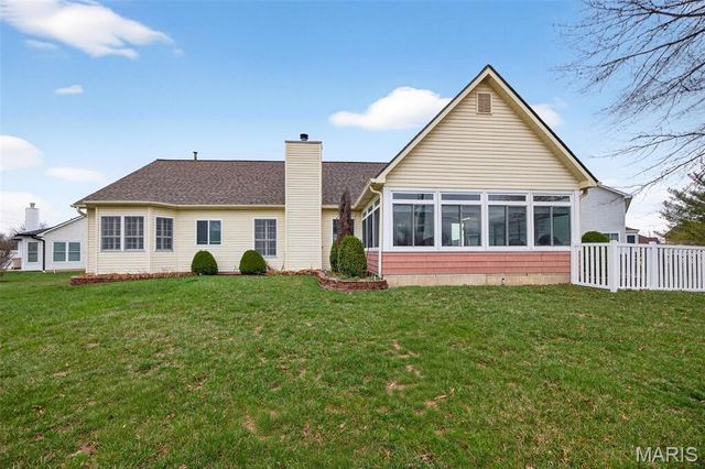 4 Haywood Court, St Charles, MO 63303