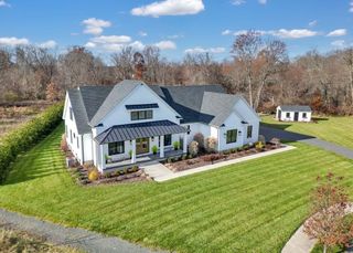 14 Willow Brook Ln, Wilbraham, MA 01095
