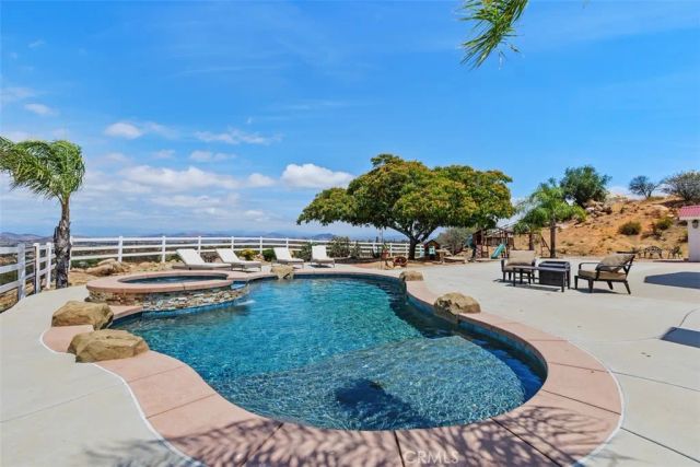 32910 Daily, Menifee, CA 92584