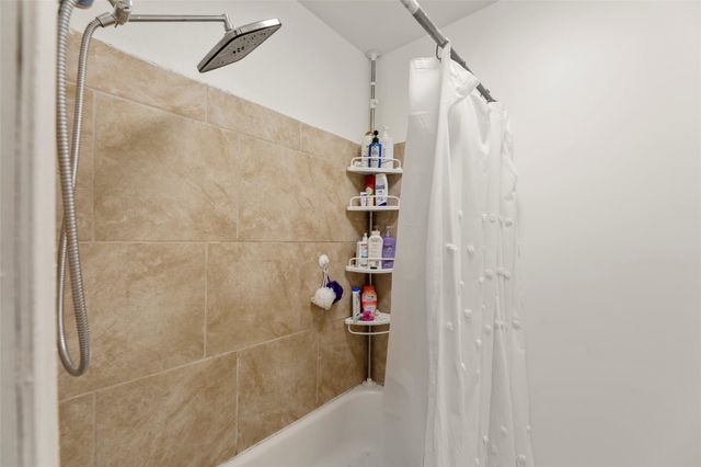 12127 Glenhollow Drive, Houston, TX 77048