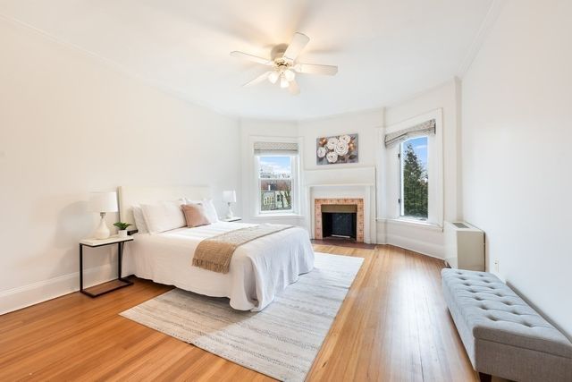 41 Carlton St 3, Brookline, MA 02446