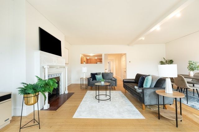 41 Carlton St 3, Brookline, MA 02446