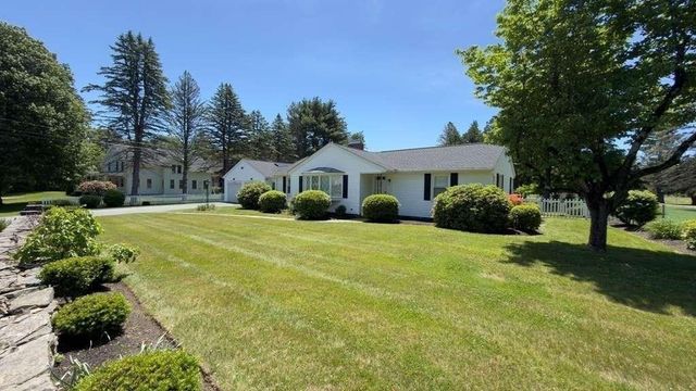 91 Pleasant St, Northborough, MA 01532