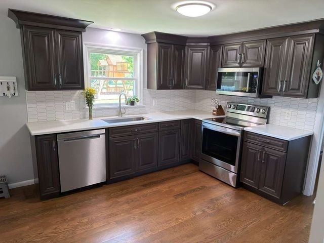 91 Pleasant St, Northborough, MA 01532