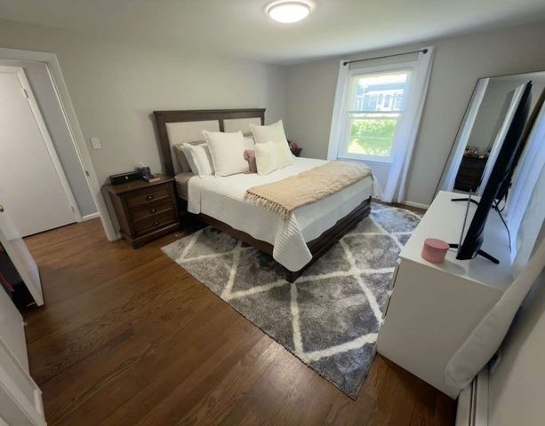 91 Pleasant St, Northborough, MA 01532