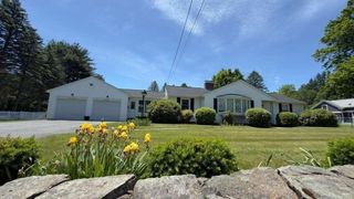 91 Pleasant St, Northborough, MA 01532