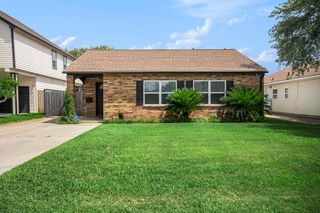 5720 Fraser Avenue, Galveston, TX 77551