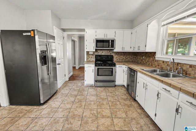 771 HEFLIN AVENUE E, Birmingham, AL 35214