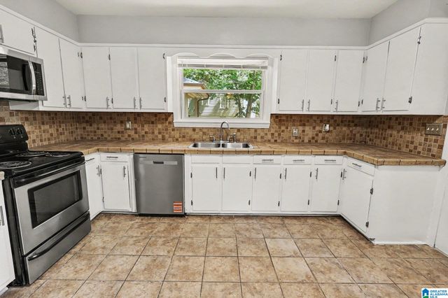 771 HEFLIN AVENUE E, Birmingham, AL 35214