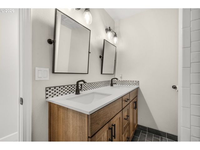 8250 Sw 191ST Ave, Beaverton, OR 97007