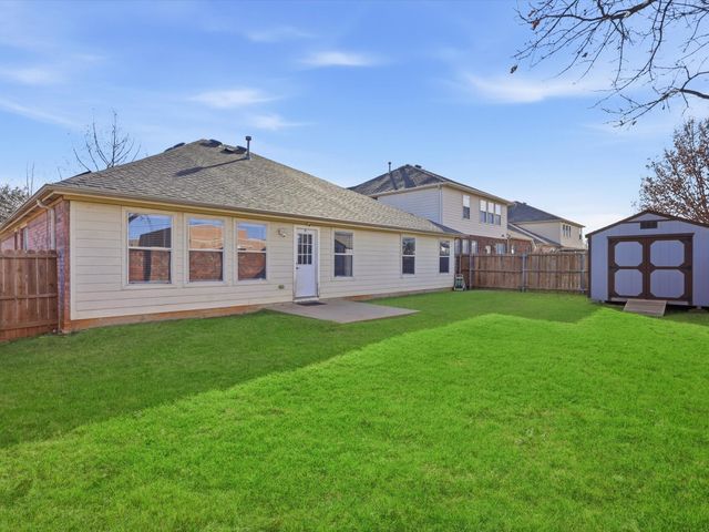 424 Shady Shore Lane, Crowley, TX 76036