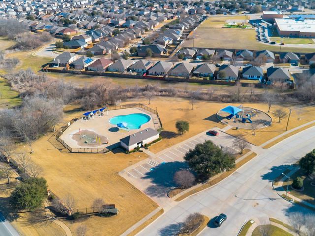 424 Shady Shore Lane, Crowley, TX 76036