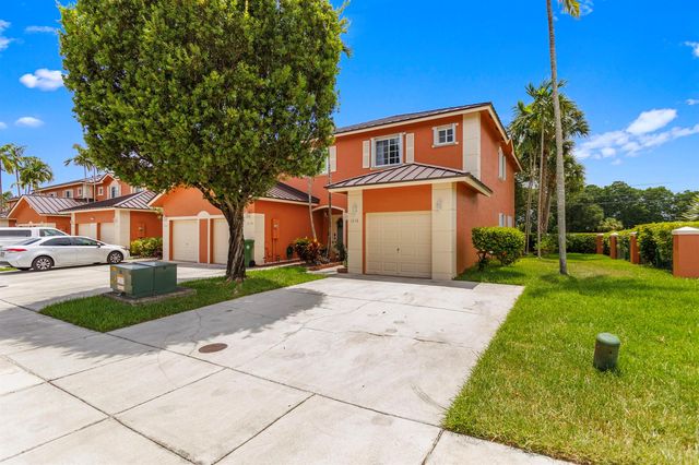 1216 NW 100TH Avenue, Pembroke Pines, FL 33024