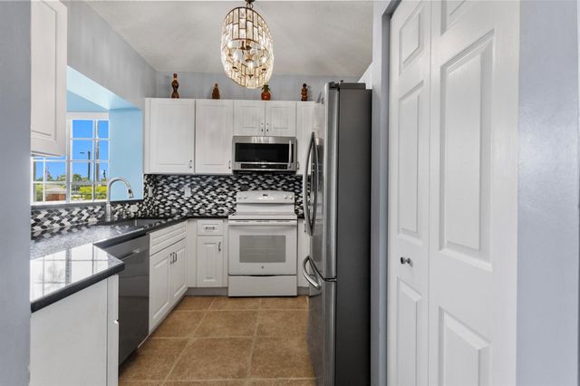 1216 NW 100TH Avenue, Pembroke Pines, FL 33024